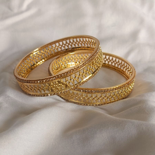 Gold Forming Lattice Bangle Set - 2.6 (6.5 cm diameter)