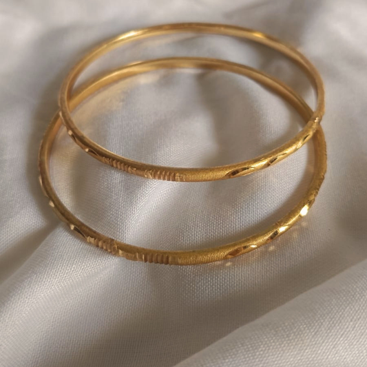 Slim Diamond-Cut Gold Bangle Set