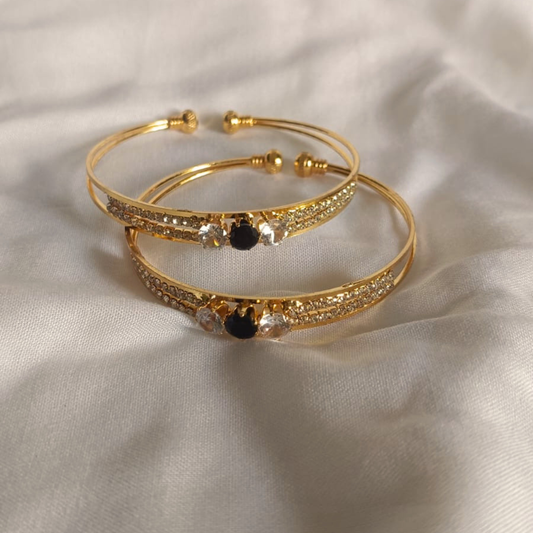 Black Stone Adjustable Gold Kada