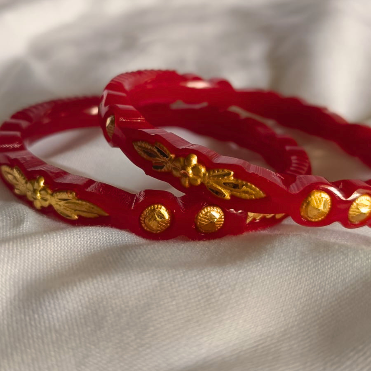 Red Lac Floral Gold Bangle