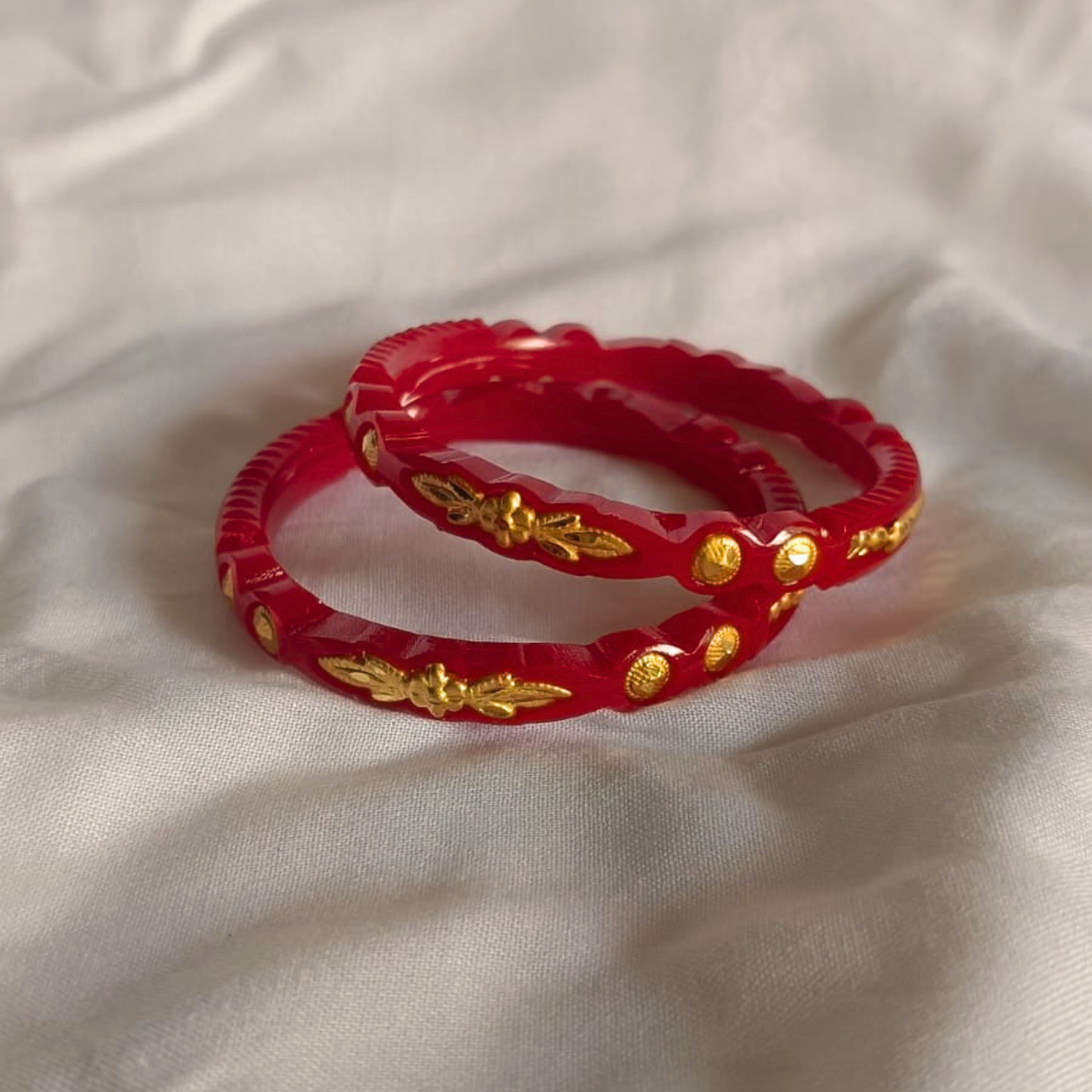 Red Lac Floral Gold Bangle